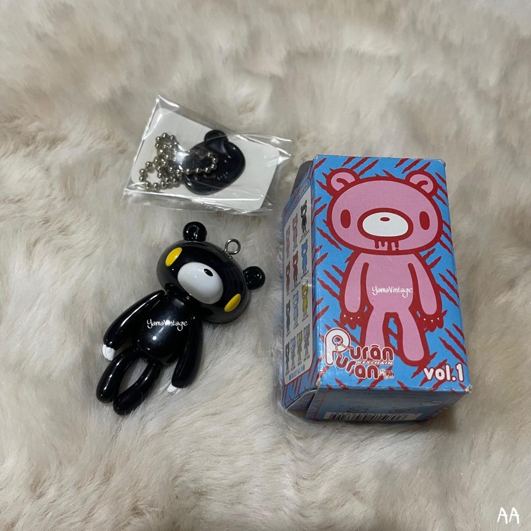 Vintage 2002s Gloomy Black Bear Keychain 2.2