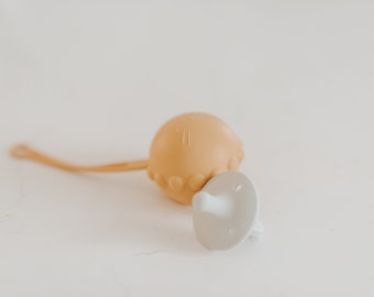 Neko Lion Silicone Pacifier Holder Case: Fits MAM & BIBS