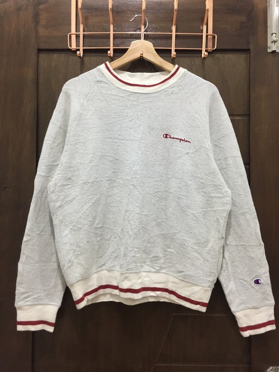 champion crewneck small logo