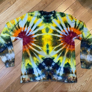 L (Passt wie eine M) // Tie Dye Langarm T-Shirt