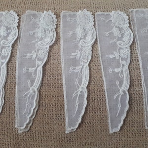 Vintage collars, set of five white lace collars, Venice mesh lace applique, 10 pieces, cuffs
