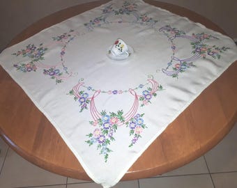 Vintage Blumen Tischdecke mit Hand gestickte Blumensträuße