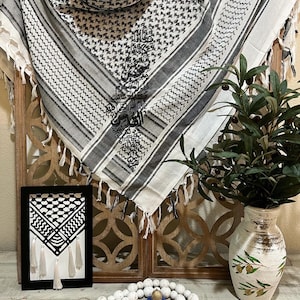 Palestine map hand  painted Kuffiya | black Finishing | Palestinian Home Decoration | Palestinian Art | Palestinian Decor| Palestine cloth