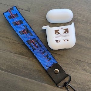 Nike Off-White AirPods 1/2, Pro and 3 Case Plus Lanyard