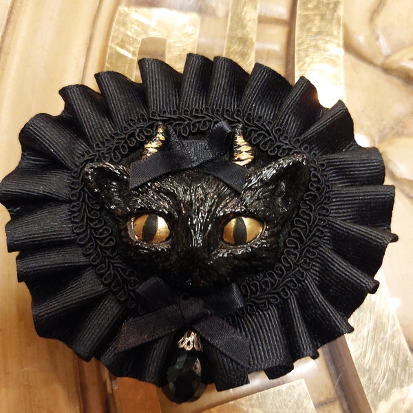 Horned Cat Head w Brooch Pin, Horned Kitty w Gold Eyes, Halloween Scary Cat, Demon Cat, Gothic Punk Cat Lover Vampire Egyptian ....