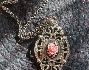 ■VINTAGE HOLLYWOOD■ Petit Pearl Rose Necklace VH2435NE009M il_1588xN.4509554374_hufw_x280