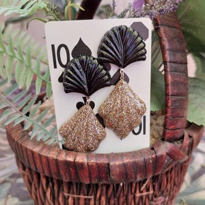 Mid Century Look Earrings, Gold and Black Glam Earrings, Gatsby Style, 1920s, 1950s , Pinup Style Earrings, Art Deco Look.....