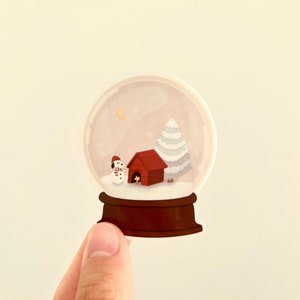 Snoopy Snow Globe Pegatina / Cacahuetes, Charlie Brown, Calcomanía de vinilo, Pegatinas impermeables, Mate, Brillante, Lindo, Computadora portátil, Planificador, Diario de balas
