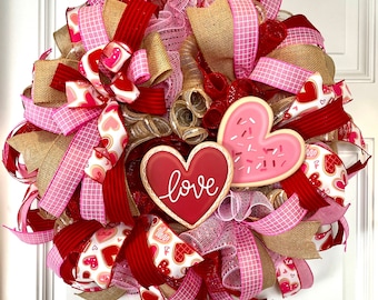 Valentine's Day Cookie Wreath: Pink & Red Heart Front Door Decor