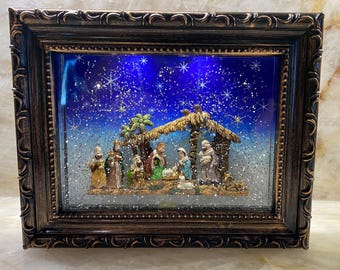 Nativity Snow Globe, Farmhouse Wreath Sign, Snowglobe