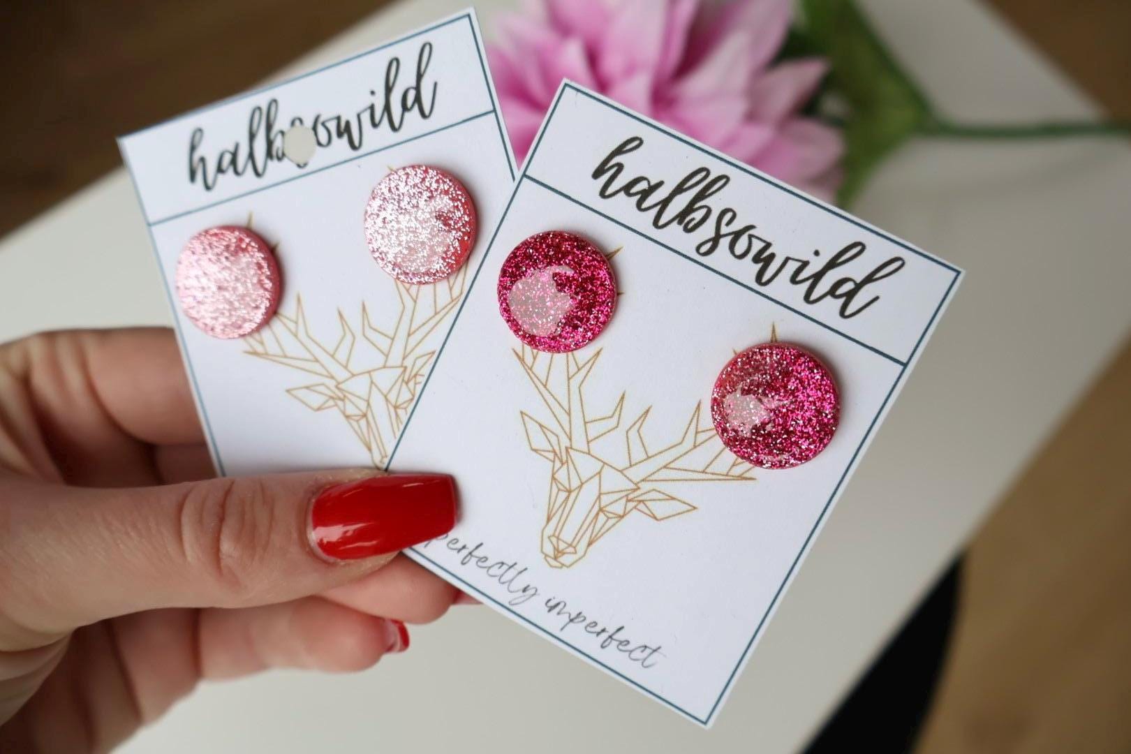 Pink stud earrings with glitter, pink earrings, glittery earrings, small stud earrings, pink polymer clay earrings, gift for girlfriend