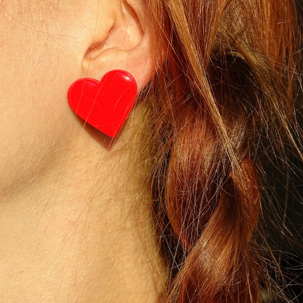 boucles d'oreilles coeur, coeur rouge, boucles d'oreilles forme coeur, coeurs, boucles d'oreilles coeur rouge, boucles d'oreilles coeur, chéri, cadeau pour chérie, maman, amour