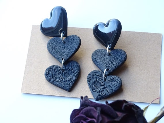 Black heart earrings, drop earrings heart, lightweight earrings, birthday gift for girlfriend, gift for sister, Fimo earrings