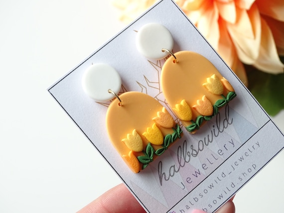 Flower earrings, tulip earrings, yellow flower earrings, hanging flower earrings, flower earrings, Mother's Day gift, personal gift