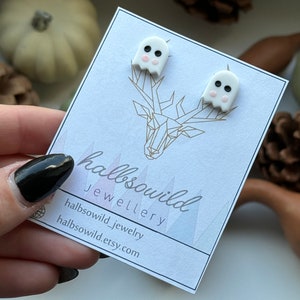 Spookoorbellen, kleine spookoorbellen, witte spook van polymeerklei, schattig spook, kleine Halloween-oorbellen, oorbel voor kinderen
