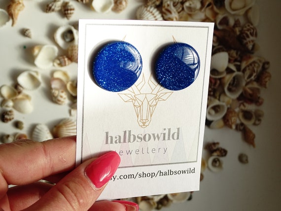 blue round stud earrings made of Fimo shiny, nickel-free earrings, glittery light earrings, gift, large round earrings, blue earrings