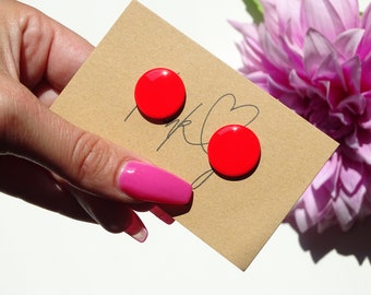 big red earrings, red stud earrings, red polymer clay earrings, polymer clay stud earrings, round stud earrings, red stud earring, shiny red earrings, red