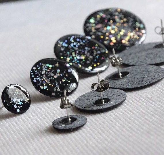 Glitter earrings, glitter stud earrings, round stud earrings, black stud earrings, clip-on stud earrings, colorful glitter stud earrings, gift, Mother's Day