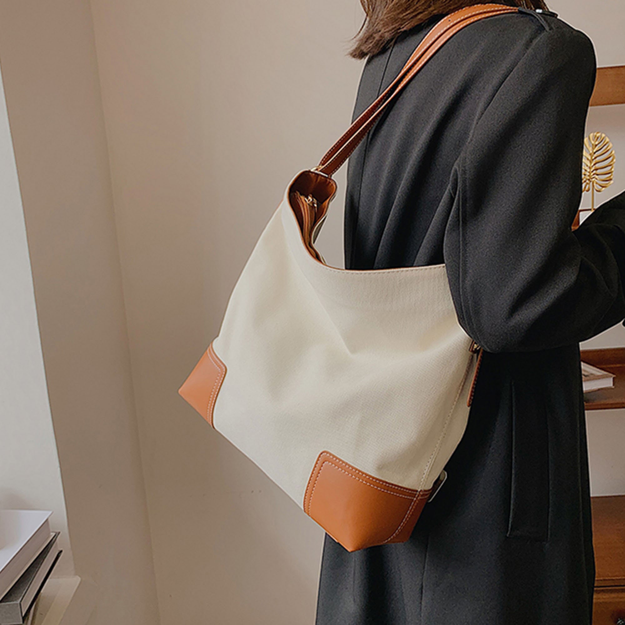  Mularoka Old Cassette Tape Large Tote Bag Shoulder Bag For  Women Teachers Nurses Work Shopping Travel Handbag Purse : Clothing, Shoes  & Jewelry