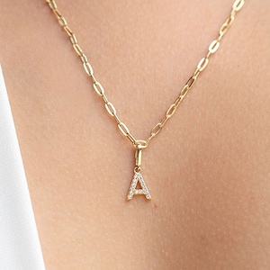 Dije de letra inicial de oro de 14 quilates con cadena con clip, collar de letras de oro macizo de 14 quilates, colgante de letra personalizado, joyería minimalista personalizada