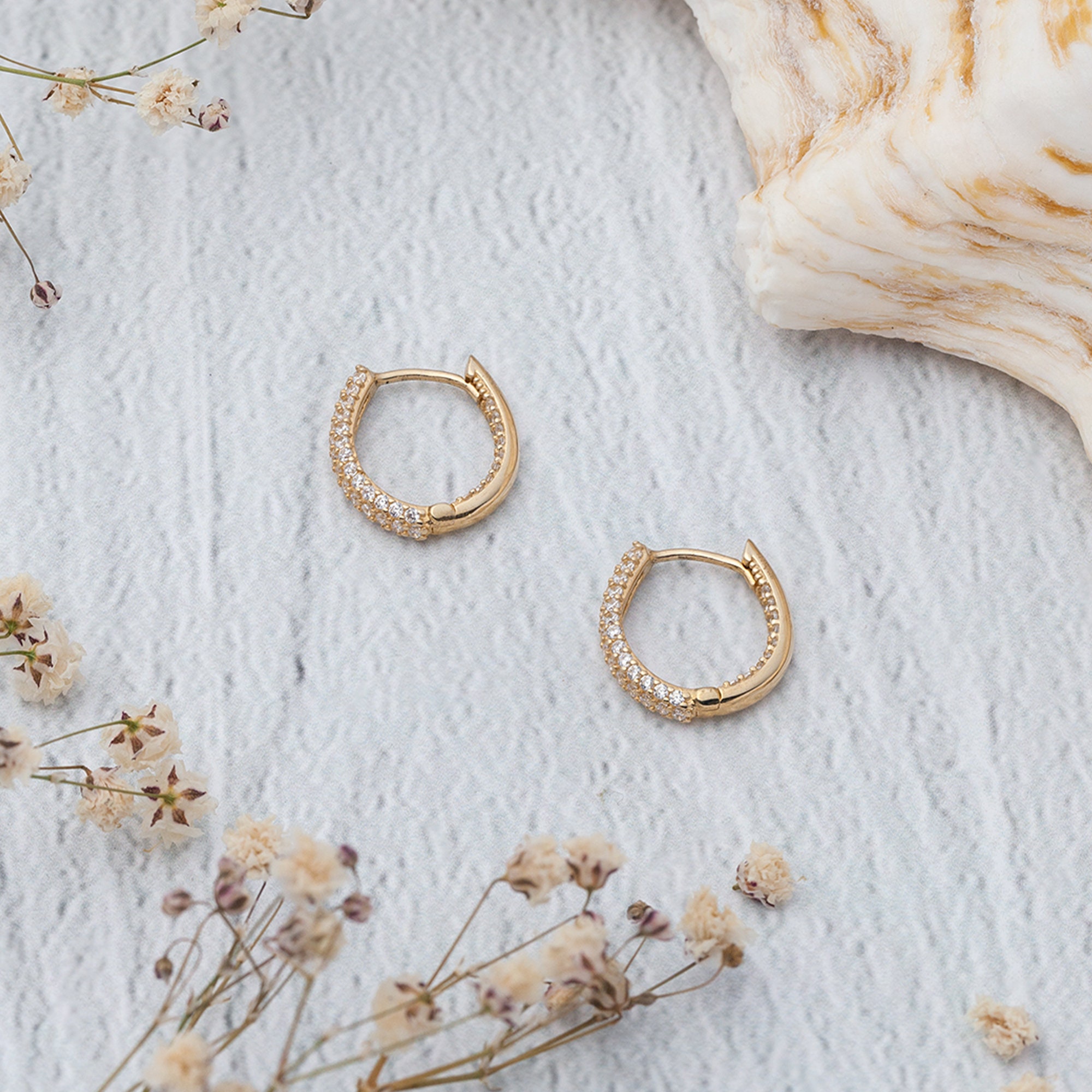 Cenova Black Leather Dual Power Reclining Loveseat | Rooms to Go, image size:2000x2000