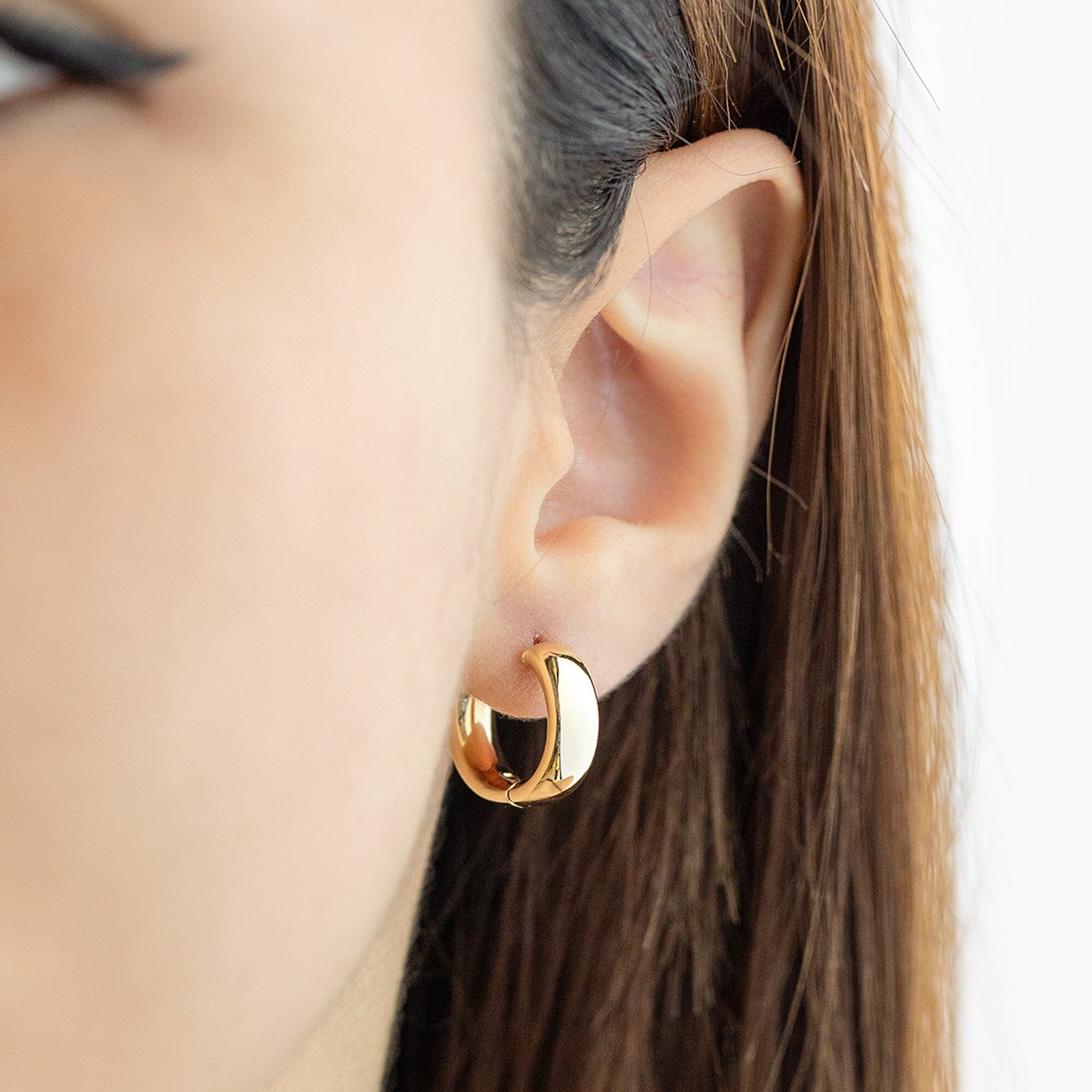 14K Solid Gold Hoop Earrings, Diameter 16mm, 5mm Thick Bold Hoop Earrings, Classic Hoop Earrings, 14K Gold Hoops, Women, Gift, Everyday Wear