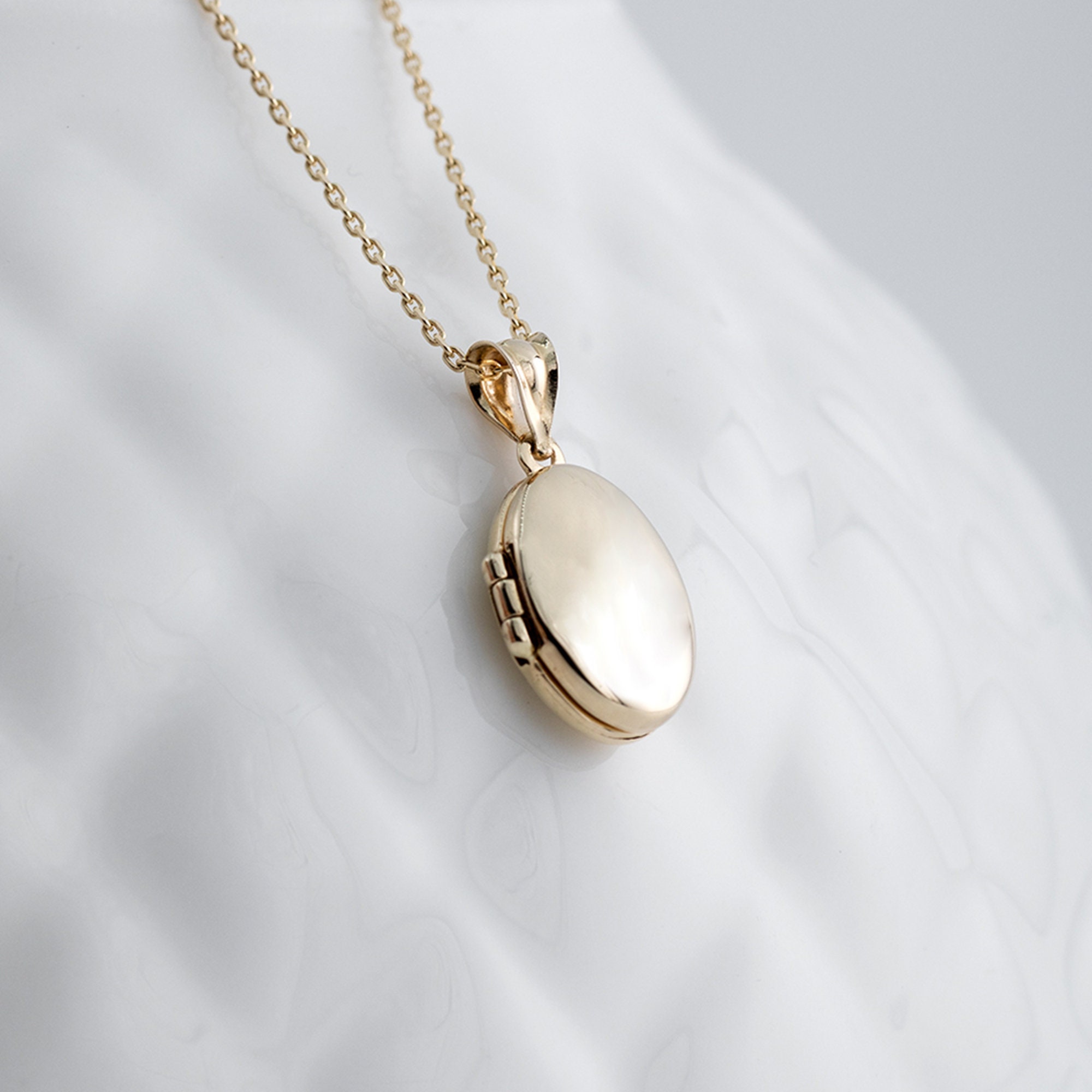 Mini Locket Gold 14k Yellow Gold Oval Mini Locket, 14K Solid Gold Oval Locket Pendant ...