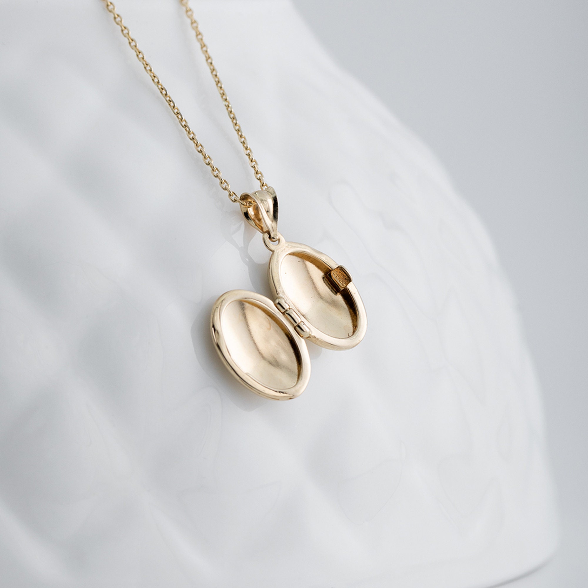 Mini Locket Gold 14k Yellow Gold Oval Mini Locket, 14K Solid Gold Oval Locket Pendant ...