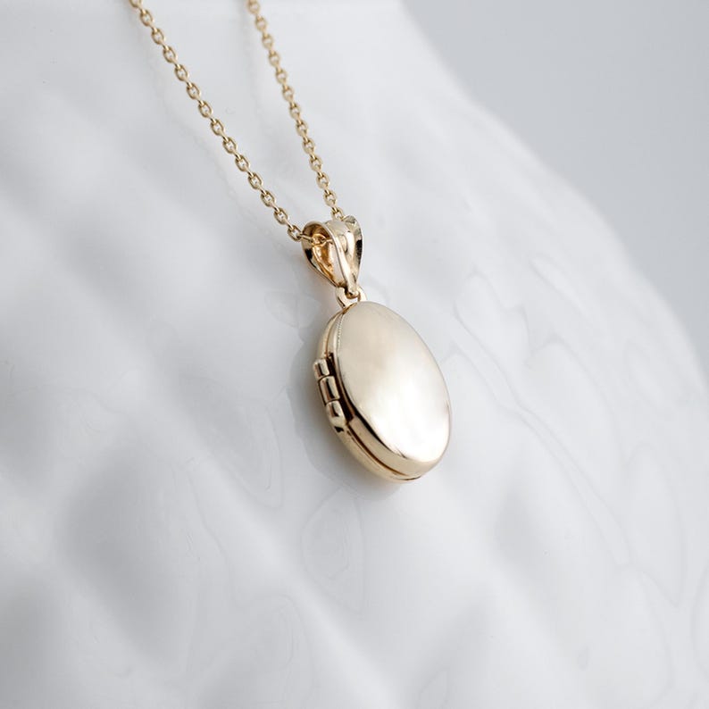 14k Yellow Gold Oval Mini Locket, 14K Solid Gold Oval Locket Pendant ...