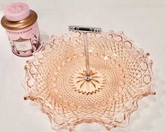 Vintage Blush Pink Glass Sandwich Tray with Handle Cottagecore Shabby Chic Kitchen Tableware Elegant wedding cupcake stand Afternoon tea