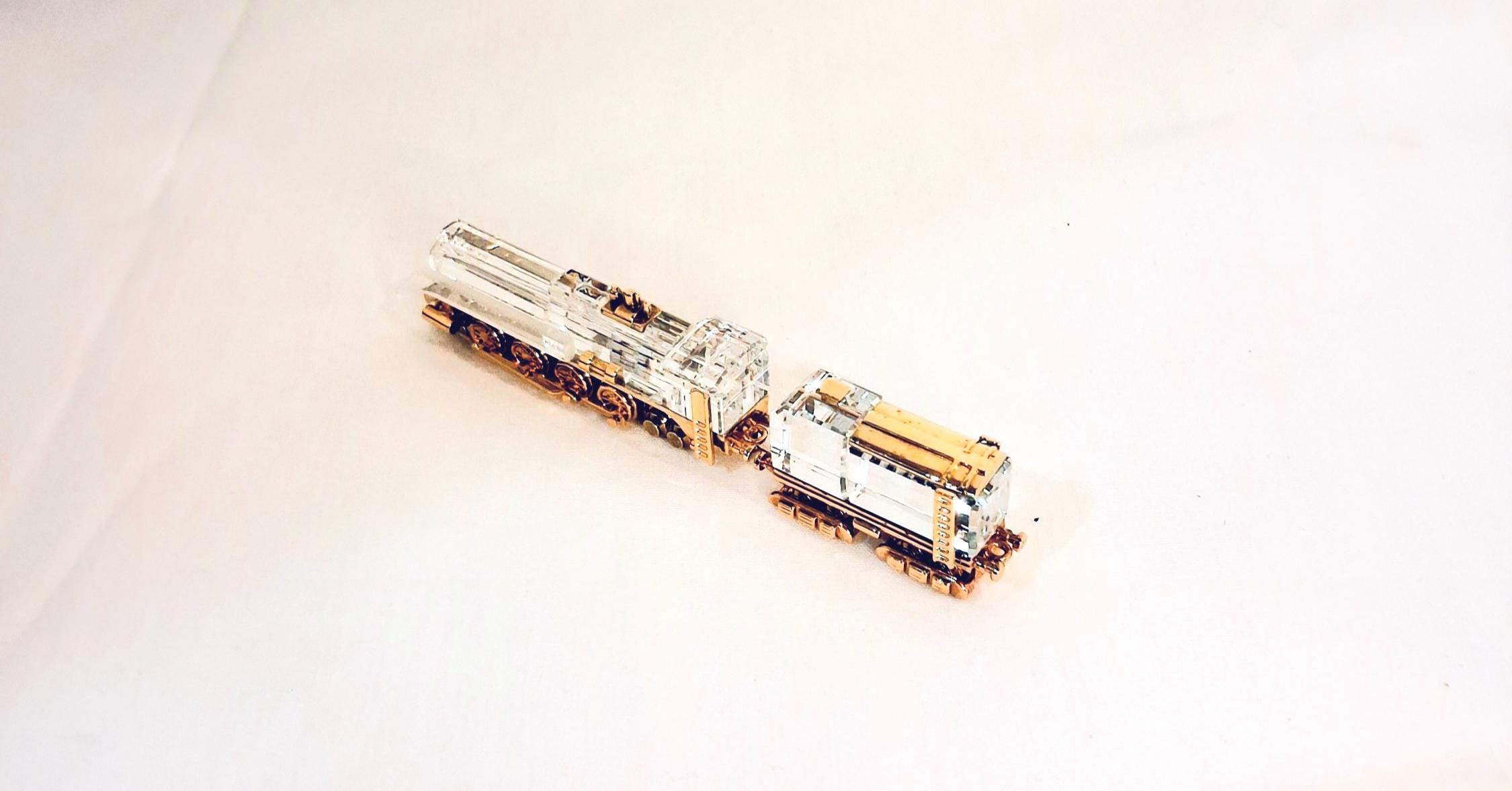 Swarovski Crystal Collectables / Swarovski Journeys Train