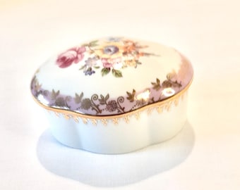 Dresden Bone China / Dresden trinket box / Trinket box / Chintz / Floral trinket box / Bone China trinket box / Dresden / Dresden China