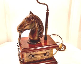 Tafellamp Horse Head op houten sokkel