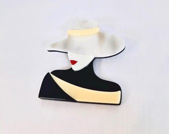 Art Deco style brooch / Brooches / Art Deco brooch / Fun brooches / Glamourous. brooches / Costume jewellery / Costume brooches