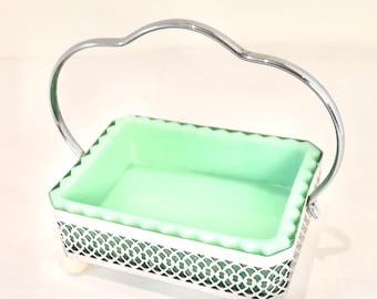 Vintage 1930er Jahre Art Deco Butterdose, milchgrüner Glaseinsatz