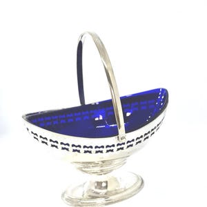 Silver plate bon bon holder / Edwardian bon bon dish / Downton Abbey style / Fine dining / Bonbon dish / Silver plate sweet holder / Bonbons