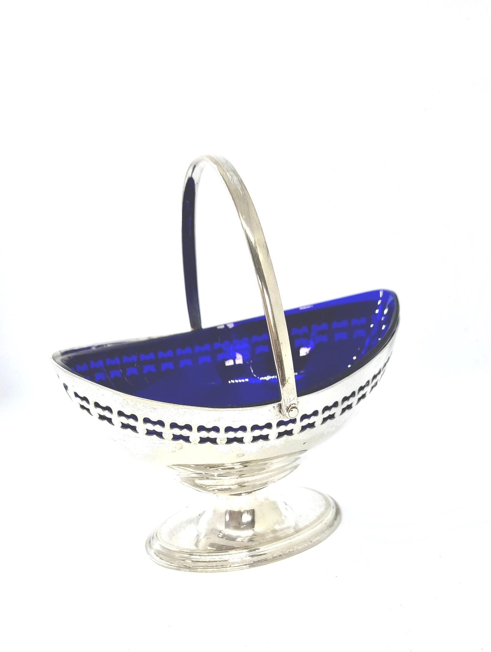 Silver plate bon bon holder / Edwardian bon bon dish / Downton Abbey style / Fine dining / Bonbon dish / Silver plate sweet holder / Bonbons