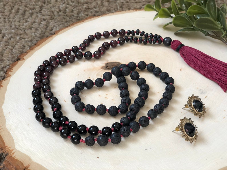 Quartz /& Cat Eye The Perfectly Passionate Mala PASSION \u2022 GROUNDING \u2022 BALANCE Red Garnet Black Lava 8mm Beads Jasper