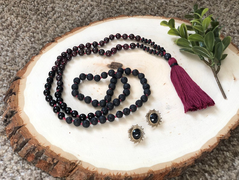 Quartz /& Cat Eye The Perfectly Passionate Mala PASSION \u2022 GROUNDING \u2022 BALANCE Red Garnet Black Lava 8mm Beads Jasper