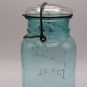 Vintage Ball Ideal Aqua Quart Wire Bail Jar with Clear Lid
