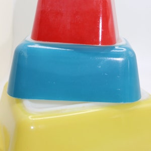 Vintage Pyrex Primary Fridgies Set of 3 (no lids)