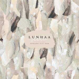 Può includere: Un motivo senza cuciture con forme simili a carta strappata in tonalità beige, crema, verde salvia e marrone scuro. Un'etichetta centrale beige mostra il testo LUNHAA studio, seamless pattern - 30,48 cm x 30,48 cm - 300 dpi, con un motivo a spirale.