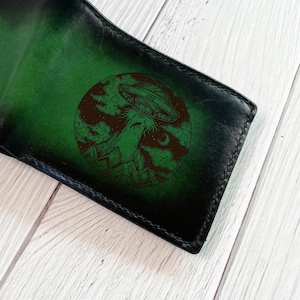 Cartera de cuero hecha a mano con diseño de OVNI alienígena, cartera de cuero para él, regalo para novio, cartera para niño, ideas de regalo alienígenas, regalo divertido para papá, esposo