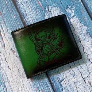 Cartera de cuero divertida de Stitch Jedi, ideas divertidas de regalos de cuero de Starwars para novio, billetera genial para él, regalo especial de aniversario de cuero para hombres