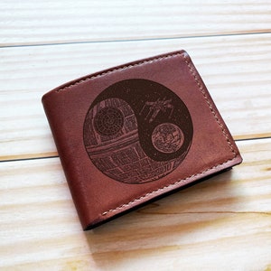 Death Star drawing pattern, Starwars leather men&#39;s wallet, custom engrave gift for starwars fan, Deathstar art wallet, gift for boyfriend