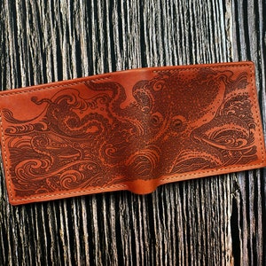 Octopus kraken leather men's wallet, custom wallet for men, octopus engrave present, ocean sea monster present for boyfriend, husband