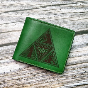 Cartera de cuero para hombre con el símbolo de la Trifuerza del Poder, ideas de regalo para él en la Enciclopedia de La Leyenda de Zelda, regalo de cumpleaños personalizado de Dark Horse