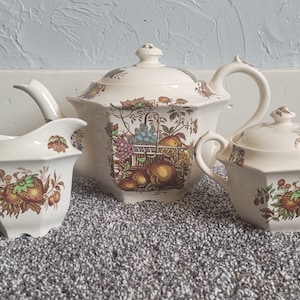 Sadler Tea Set 3 Piece with Fruit Theme