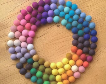 100 Pcs Felt Balls - 1.5 cm Wool Felt Balls Kit - Rainbow Felt  Pom Poms Crafts for Making Garlands