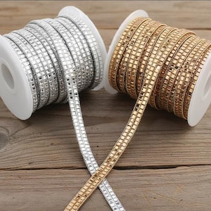 Rhinestone Chain With Clear Crystal - 0.9 cm DIY Sparkling Accessories - Gold Silver - Rhinestone Trim Cup By the Yard - Silver Setting